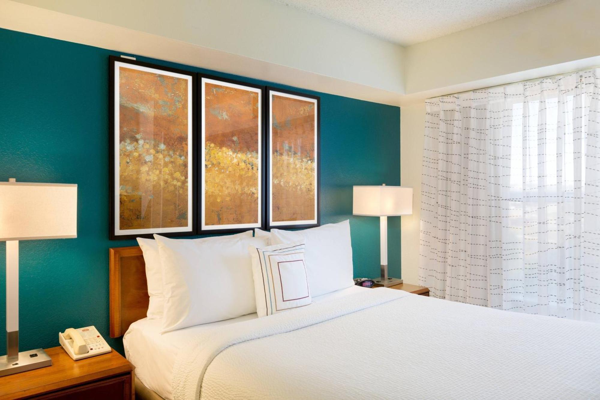 By Marriott Parmer/tech Ridge 3*