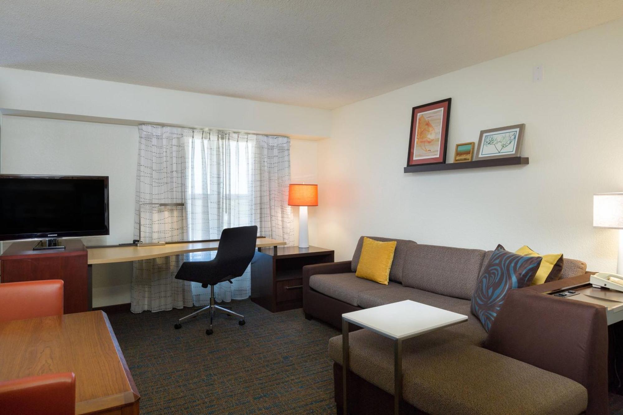 By Marriott Parmer/tech Ridge 3* Austin
