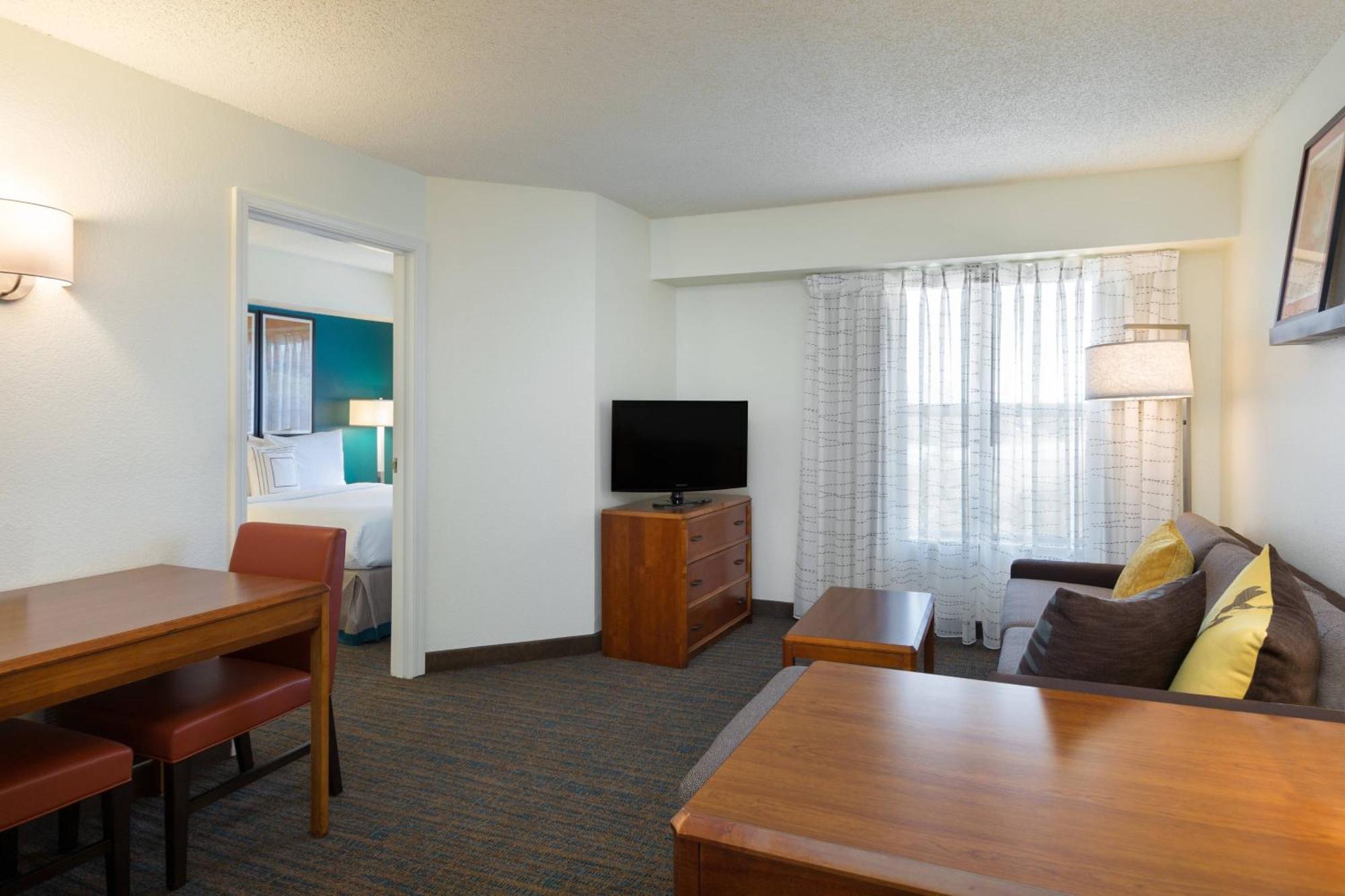 By Marriott Parmer/tech Ridge Hotel